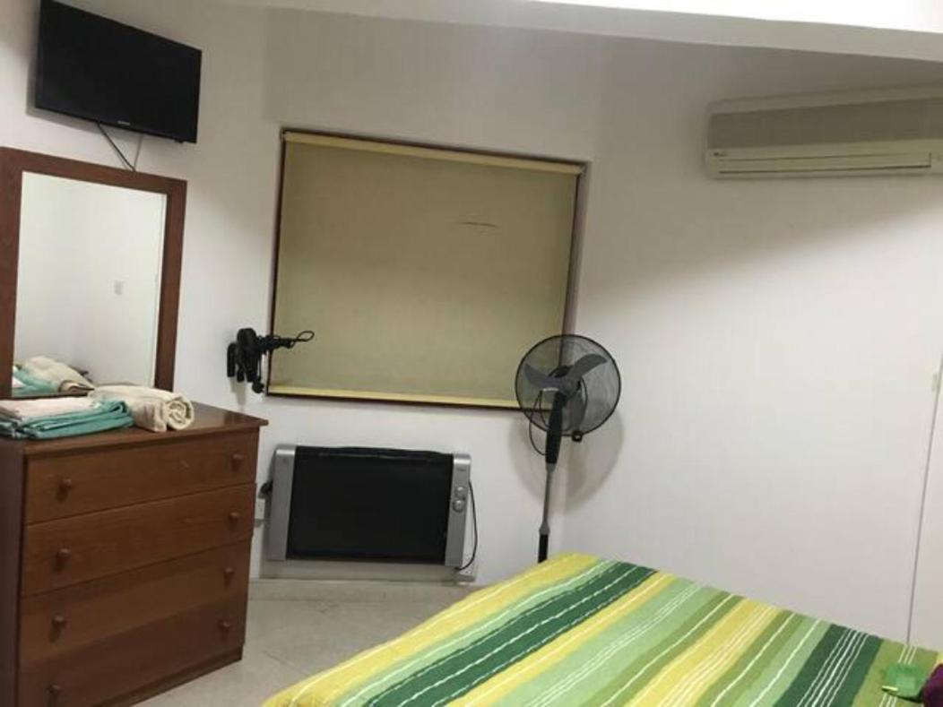 Destalo Court Larnaca Apartment Екстер'єр фото