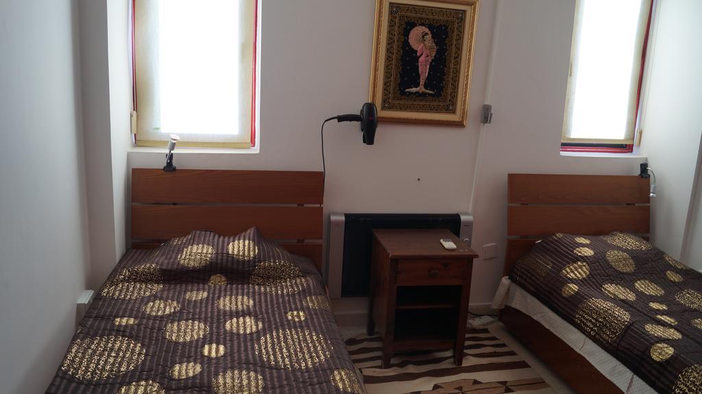 Destalo Court Larnaca Apartment Екстер'єр фото